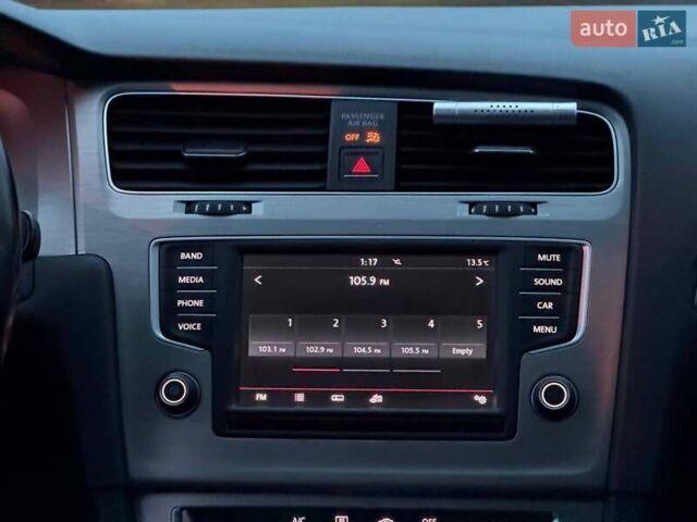 Серый Фольксваген Гольф, объемом двигателя 1.78 л и пробегом 217 тыс. км за 10000 $, фото 40 на Automoto.ua