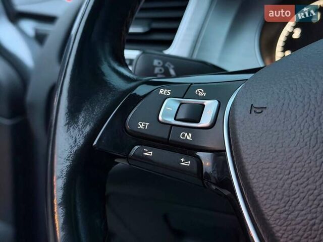 Серый Фольксваген Гольф, объемом двигателя 1.78 л и пробегом 217 тыс. км за 10000 $, фото 41 на Automoto.ua