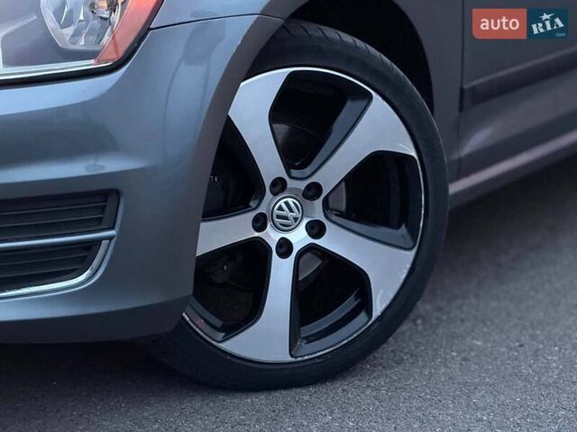 Серый Фольксваген Гольф, объемом двигателя 1.78 л и пробегом 217 тыс. км за 10000 $, фото 6 на Automoto.ua