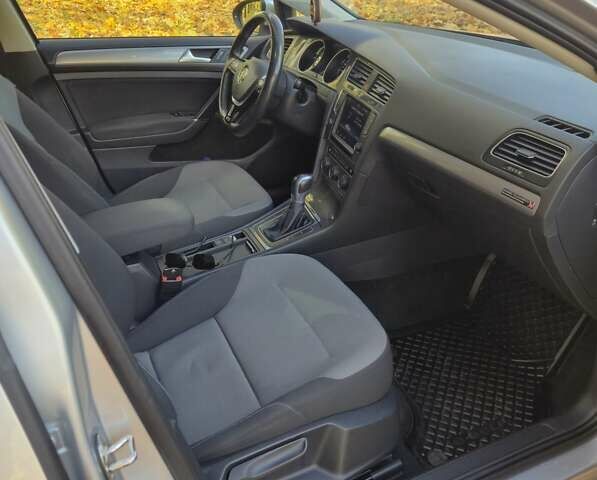 Серый Фольксваген Гольф, объемом двигателя 0 л и пробегом 69 тыс. км за 10800 $, фото 7 на Automoto.ua