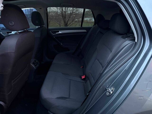 Сірий Фольксваген Гольф, об'ємом двигуна 1.8 л та пробігом 2 тис. км за 10000 $, фото 13 на Automoto.ua