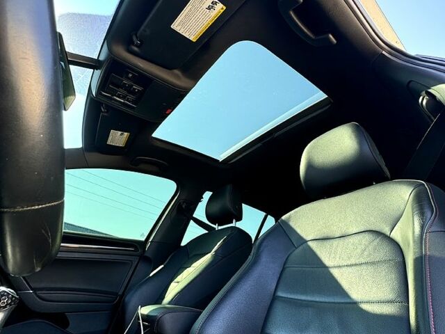 Серый Фольксваген Гольф, объемом двигателя 2 л и пробегом 264 тыс. км за 14800 $, фото 3 на Automoto.ua