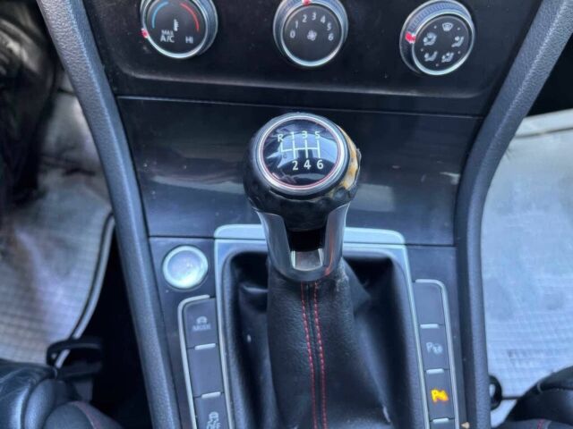 Серый Фольксваген Гольф, объемом двигателя 2 л и пробегом 77 тыс. км за 9500 $, фото 10 на Automoto.ua