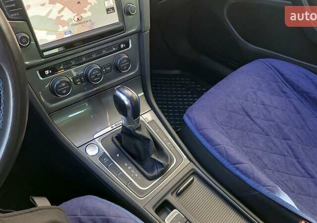 Сірий Фольксваген Гольф, об'ємом двигуна 0 л та пробігом 106 тис. км за 10500 $, фото 5 на Automoto.ua