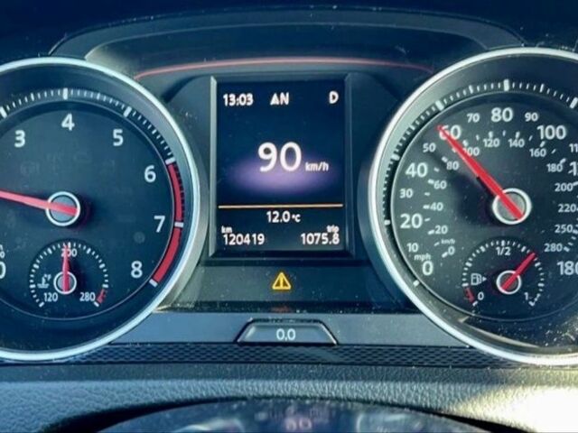 Серый Фольксваген Гольф, объемом двигателя 2 л и пробегом 120 тыс. км за 15999 $, фото 8 на Automoto.ua