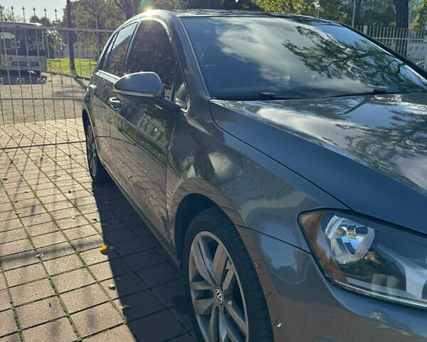 Серый Фольксваген Гольф, объемом двигателя 1.8 л и пробегом 149 тыс. км за 11900 $, фото 2 на Automoto.ua