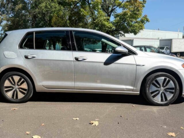 Серый Фольксваген Гольф, объемом двигателя 0 л и пробегом 76 тыс. км за 6700 $, фото 3 на Automoto.ua