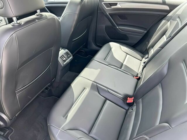 Серый Фольксваген Гольф, объемом двигателя 1.8 л и пробегом 74 тыс. км за 8890 $, фото 12 на Automoto.ua