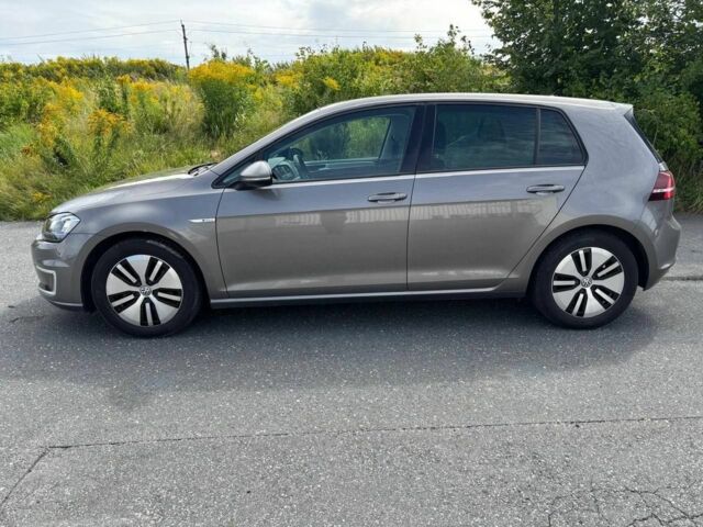 Серый Фольксваген Гольф, объемом двигателя 0 л и пробегом 130 тыс. км за 9300 $, фото 4 на Automoto.ua