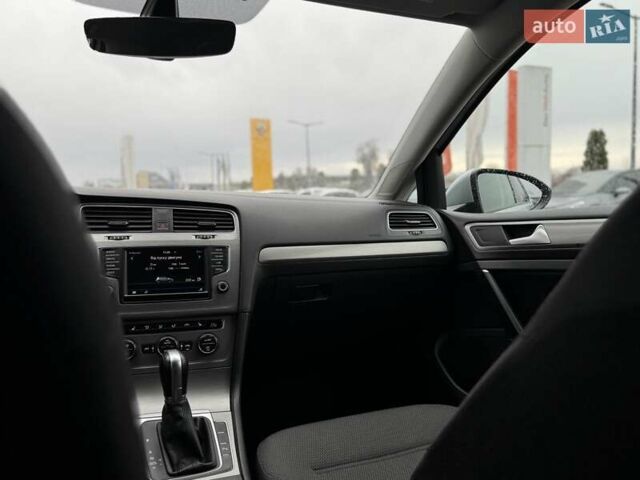 Серый Фольксваген Гольф, объемом двигателя 1.4 л и пробегом 104 тыс. км за 14990 $, фото 55 на Automoto.ua