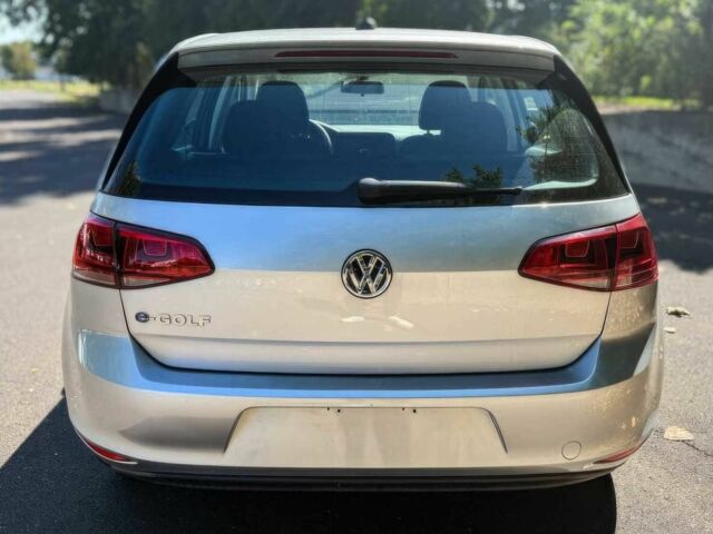 Серый Фольксваген Гольф, объемом двигателя 0 л и пробегом 76 тыс. км за 6700 $, фото 5 на Automoto.ua