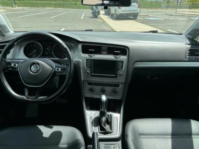 Серый Фольксваген Гольф, объемом двигателя 1.8 л и пробегом 73 тыс. км за 11500 $, фото 7 на Automoto.ua