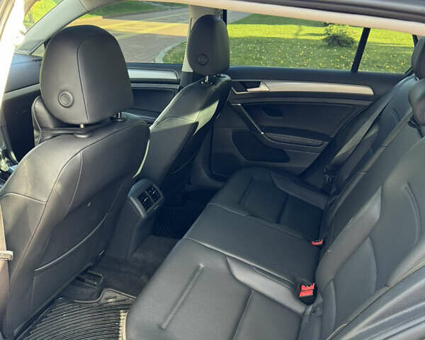 Серый Фольксваген Гольф, объемом двигателя 1.8 л и пробегом 149 тыс. км за 11900 $, фото 14 на Automoto.ua