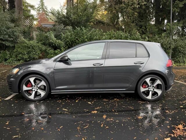 Серый Фольксваген Гольф, объемом двигателя 2 л и пробегом 76 тыс. км за 6100 $, фото 3 на Automoto.ua