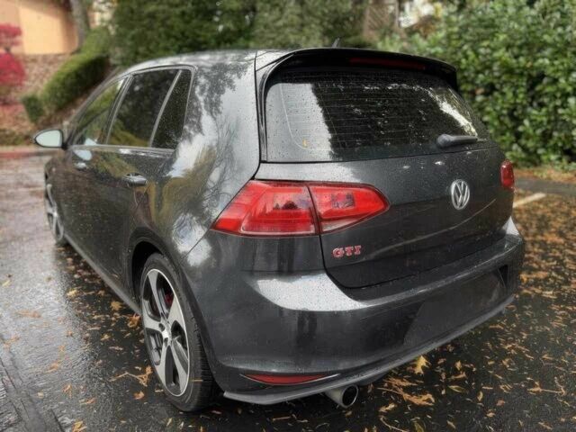 Сірий Фольксваген Гольф, об'ємом двигуна 2 л та пробігом 80 тис. км за 4900 $, фото 4 на Automoto.ua