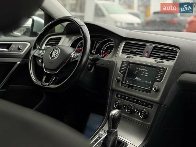 Серый Фольксваген Гольф, объемом двигателя 1.4 л и пробегом 104 тыс. км за 14990 $, фото 58 на Automoto.ua