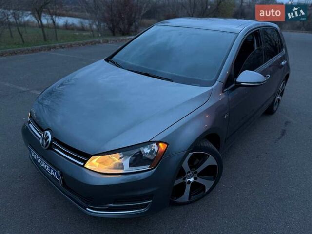 Серый Фольксваген Гольф, объемом двигателя 1.78 л и пробегом 217 тыс. км за 10000 $, фото 9 на Automoto.ua