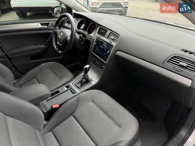 Серый Фольксваген Гольф, объемом двигателя 1.4 л и пробегом 212 тыс. км за 14990 $, фото 25 на Automoto.ua