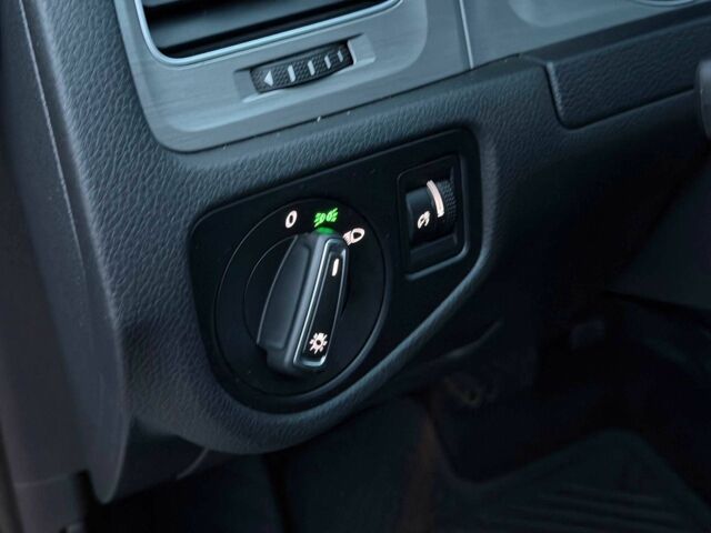 Сірий Фольксваген Гольф, об'ємом двигуна 1.8 л та пробігом 2 тис. км за 10000 $, фото 15 на Automoto.ua