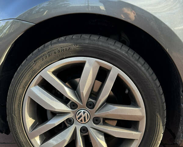 Серый Фольксваген Гольф, объемом двигателя 1.8 л и пробегом 149 тыс. км за 11900 $, фото 8 на Automoto.ua