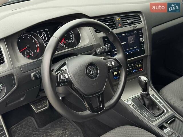 Серый Фольксваген Гольф, объемом двигателя 1.4 л и пробегом 212 тыс. км за 14990 $, фото 20 на Automoto.ua