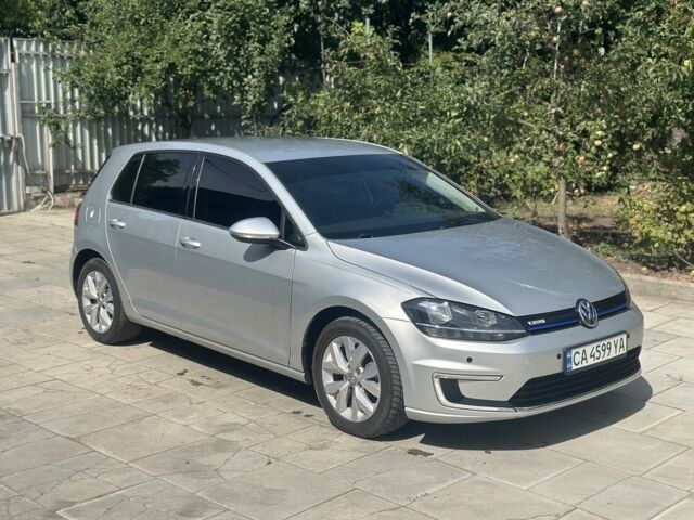 Сірий Фольксваген Гольф, об'ємом двигуна 0 л та пробігом 110 тис. км за 9000 $, фото 1 на Automoto.ua