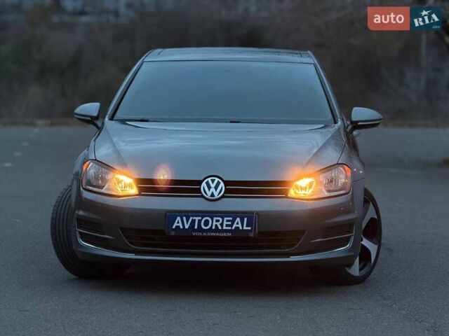 Серый Фольксваген Гольф, объемом двигателя 1.78 л и пробегом 217 тыс. км за 10000 $, фото 2 на Automoto.ua