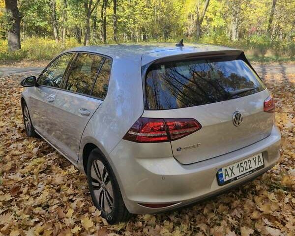 Серый Фольксваген Гольф, объемом двигателя 0 л и пробегом 69 тыс. км за 10800 $, фото 2 на Automoto.ua