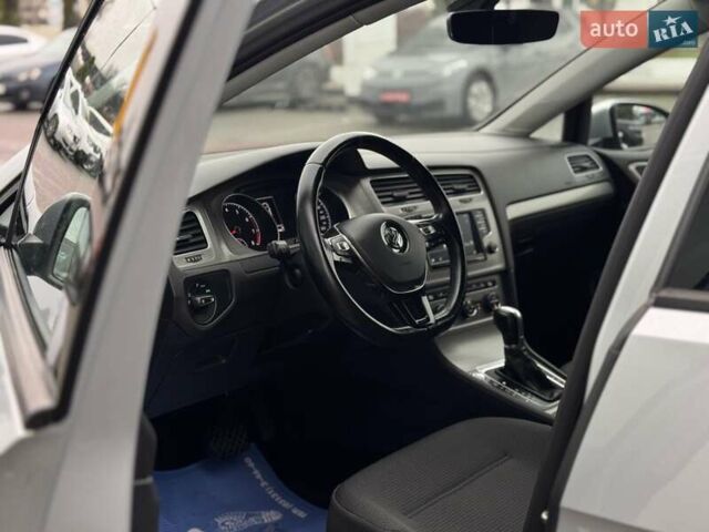 Серый Фольксваген Гольф, объемом двигателя 1.4 л и пробегом 104 тыс. км за 14990 $, фото 47 на Automoto.ua