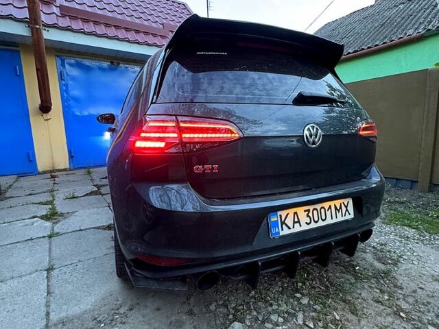 Серый Фольксваген Гольф, объемом двигателя 2 л и пробегом 264 тыс. км за 14800 $, фото 5 на Automoto.ua