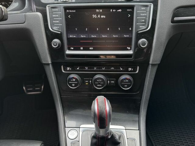 Серый Фольксваген Гольф, объемом двигателя 2 л и пробегом 170 тыс. км за 15500 $, фото 8 на Automoto.ua