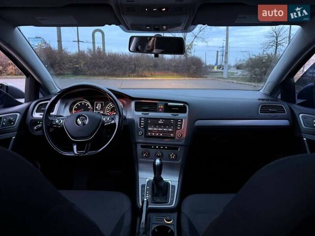 Серый Фольксваген Гольф, объемом двигателя 1.78 л и пробегом 217 тыс. км за 10000 $, фото 36 на Automoto.ua