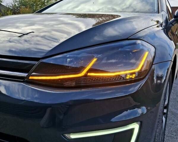 Сірий Фольксваген Гольф, об'ємом двигуна 0 л та пробігом 112 тис. км за 13300 $, фото 6 на Automoto.ua