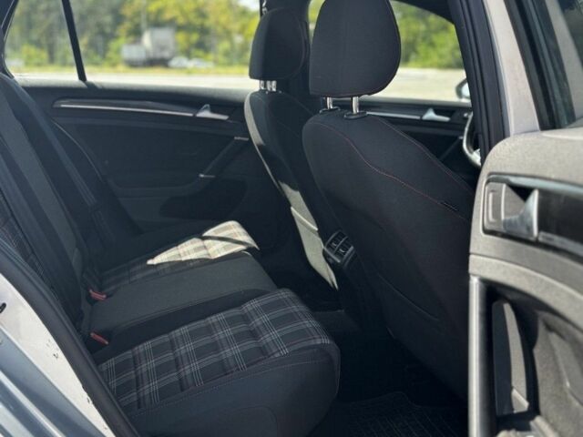 Сірий Фольксваген Гольф, об'ємом двигуна 2 л та пробігом 41 тис. км за 15500 $, фото 8 на Automoto.ua