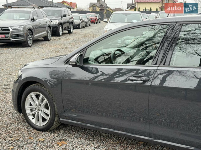 Серый Фольксваген Гольф, объемом двигателя 1.6 л и пробегом 234 тыс. км за 12300 $, фото 6 на Automoto.ua