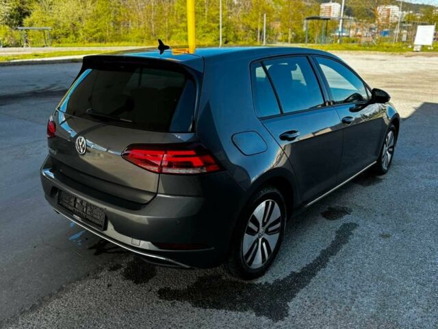 Серый Фольксваген Гольф, объемом двигателя 0 л и пробегом 104 тыс. км за 11200 $, фото 4 на Automoto.ua