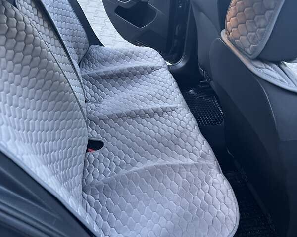 Фольксваген Гольф 2017 в Хмельницком на Automoto.ua Серый Фольксваген Гольф, объемом двигателя 1 л и пробегом 250 тыс. км за 12500 $, фото 5 на Automoto.ua