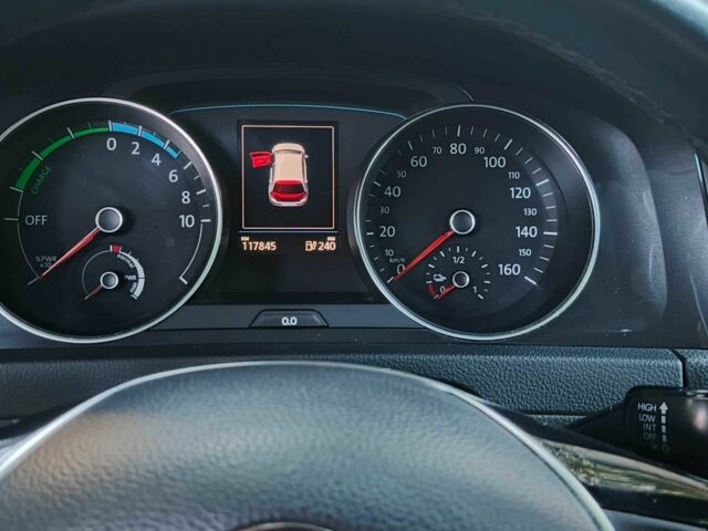 Серый Фольксваген Гольф, объемом двигателя 0 л и пробегом 120 тыс. км за 11000 $, фото 14 на Automoto.ua