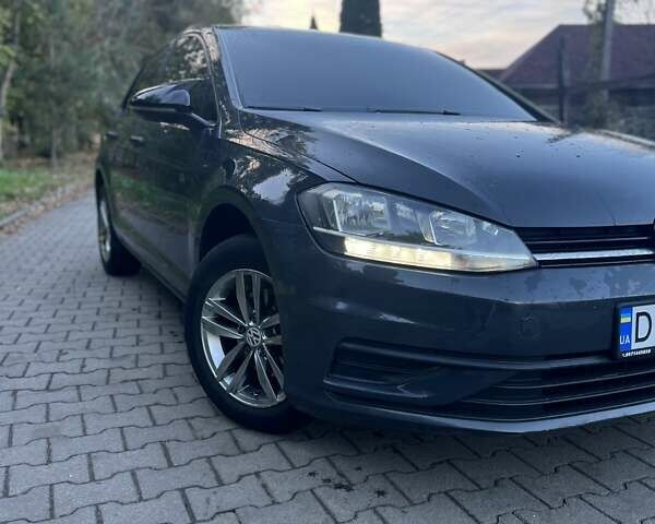 Фольксваген Гольф 2017 в Хмельницком на Automoto.ua Серый Фольксваген Гольф, объемом двигателя 1 л и пробегом 250 тыс. км за 12500 $, фото 2 на Automoto.ua