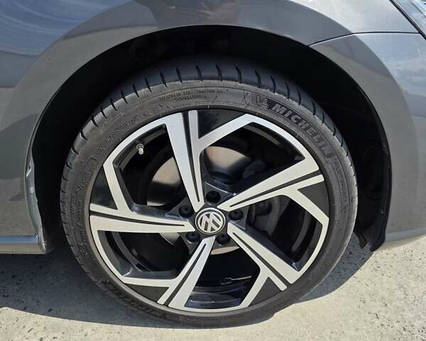 Фольксваген Гольф 2017 у Мукачеве на Automoto.ua Сірий Фольксваген Гольф, об'ємом двигуна 1.4 л та пробігом 189 тис. км за 17900 $, фото 40 на Automoto.ua