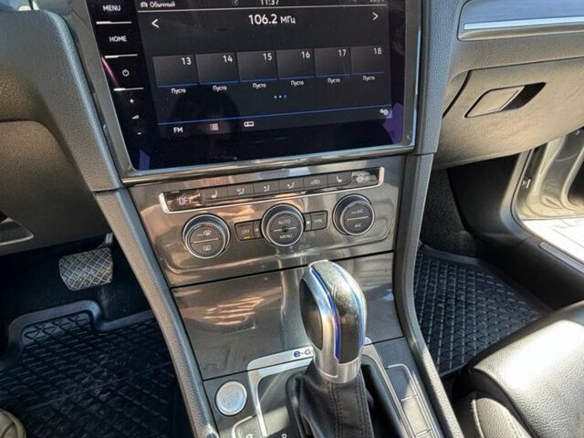 Серый Фольксваген Гольф, объемом двигателя 0 л и пробегом 94 тыс. км за 13700 $, фото 10 на Automoto.ua