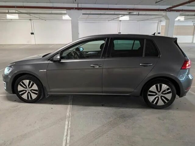 Серый Фольксваген Гольф, объемом двигателя 0 л и пробегом 157 тыс. км за 10400 $, фото 6 на Automoto.ua