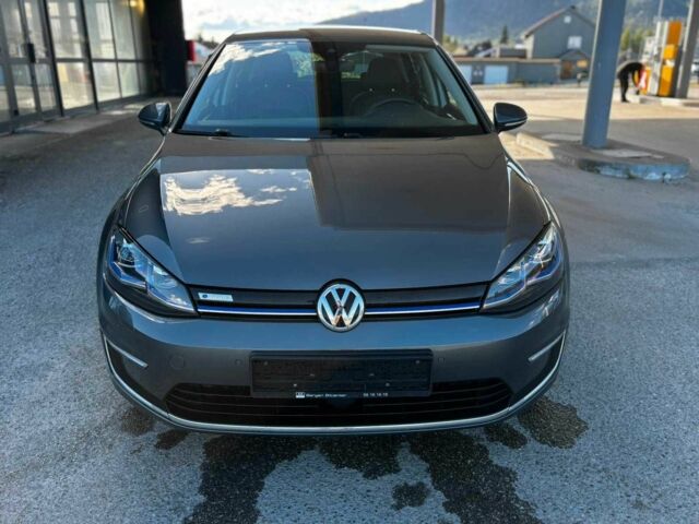 Серый Фольксваген Гольф, объемом двигателя 0 л и пробегом 104 тыс. км за 11200 $, фото 2 на Automoto.ua