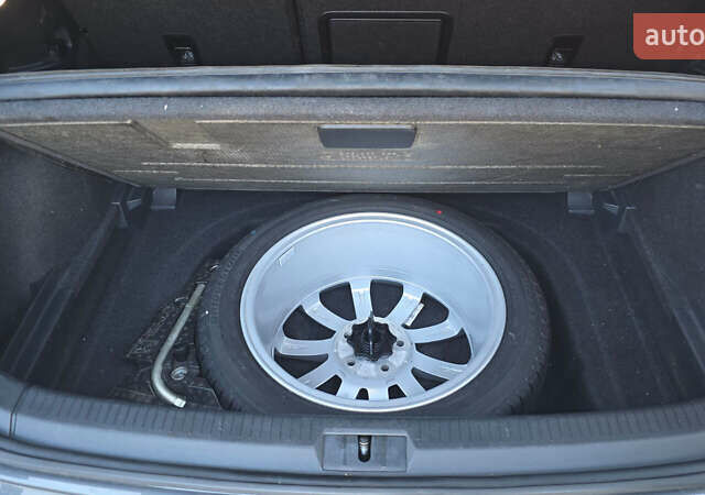 Серый Фольксваген Гольф, объемом двигателя 1.4 л и пробегом 90 тыс. км за 12500 $, фото 6 на Automoto.ua