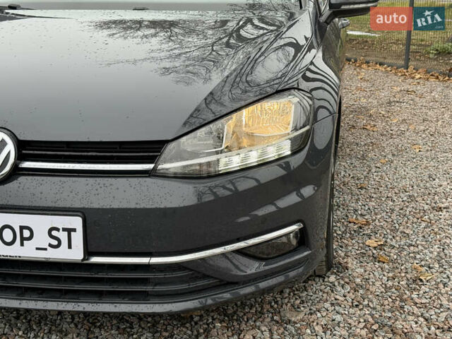 Серый Фольксваген Гольф, объемом двигателя 1.6 л и пробегом 234 тыс. км за 12300 $, фото 23 на Automoto.ua