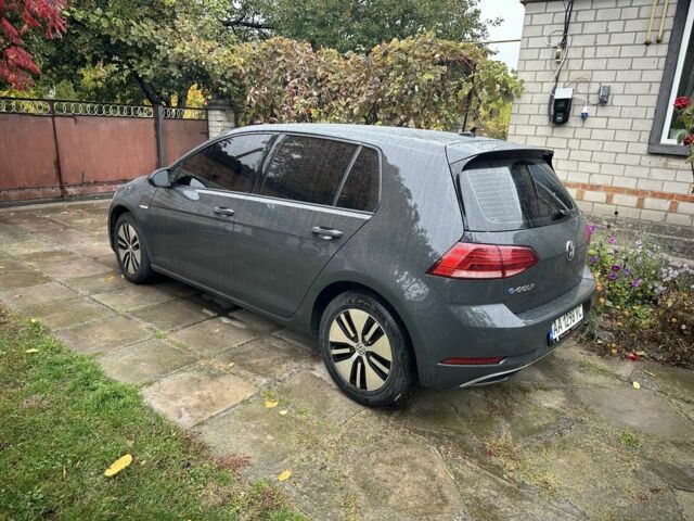 Серый Фольксваген Гольф, объемом двигателя 0 л и пробегом 91 тыс. км за 12200 $, фото 3 на Automoto.ua