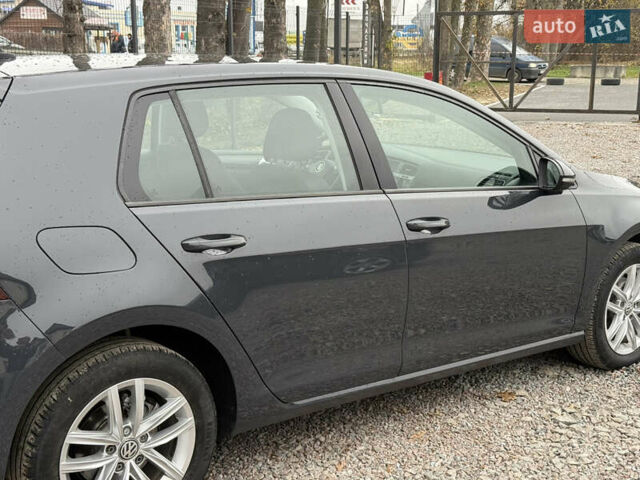 Серый Фольксваген Гольф, объемом двигателя 1.6 л и пробегом 234 тыс. км за 12300 $, фото 16 на Automoto.ua