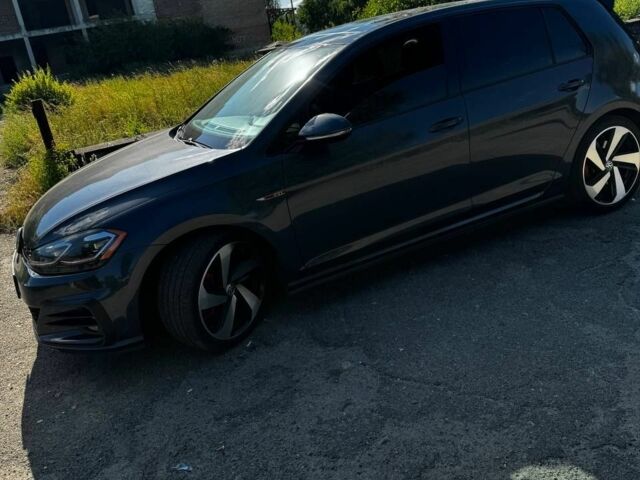 Серый Фольксваген Гольф, объемом двигателя 2 л и пробегом 99 тыс. км за 19999 $, фото 6 на Automoto.ua