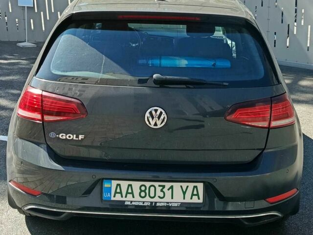 Серый Фольксваген Гольф, объемом двигателя 0 л и пробегом 120 тыс. км за 11000 $, фото 3 на Automoto.ua