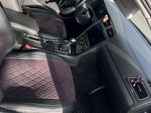 Серый Фольксваген Гольф, объемом двигателя 0 л и пробегом 180 тыс. км за 13500 $, фото 6 на Automoto.ua